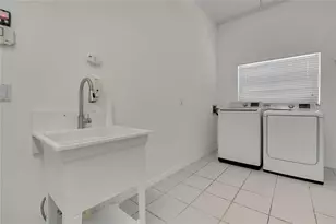 18401 30th St, Lutz, FL 33559 - Photo 49