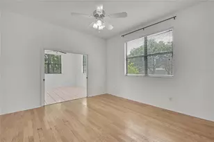 18401 30th St, Lutz, FL 33559 - Photo 23