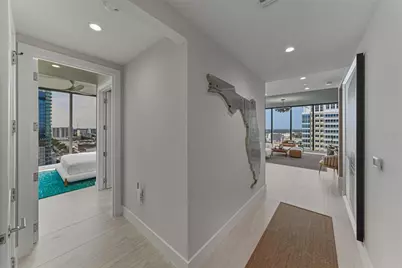 275 1st Avenue S #1701, Saint Petersburg, FL 33701 - Photo 17