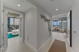 275 1st Ave S, Saint Petersburg, FL 33701 - Photo 17