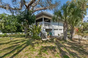 600 N Mayo St, Crystal Beach, FL 34681 - Photo 5