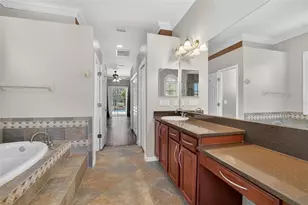 9454 Swift Creek Cir, Dover, FL 33527 - Photo 35