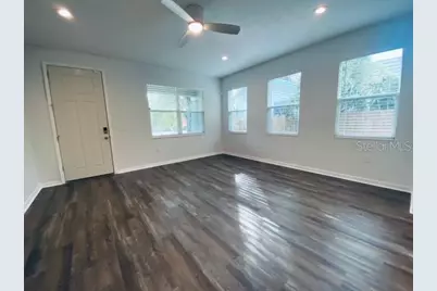 1325 James Avenue S, Saint Petersburg, FL 33705 - Photo 9