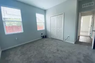 1325 James Ave S, Saint Petersburg, FL 33705 - Photo 11