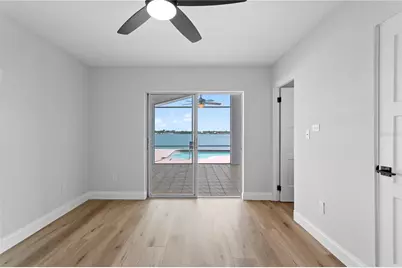 6984 S Shore Drive S, Saint Petersburg, FL 33707 - Photo 29