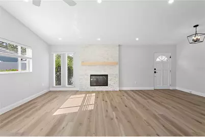 6984 S Shore Drive S, Saint Petersburg, FL 33707 - Photo 13