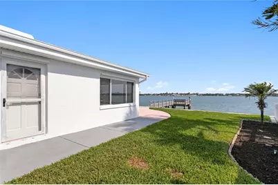 6984 S Shore Drive S, Saint Petersburg, FL 33707 - Photo 45