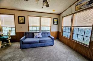 39326 Recess Dr, Zephyrhills, FL 33542 - Photo 5