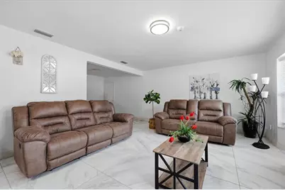 1009 S 70th Street, Tampa, FL 33619 - Photo 9