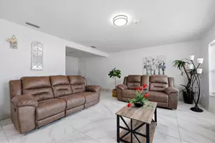 1009 S 70th St, Tampa, FL 33619 - Photo 9