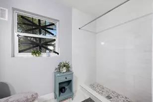 1009 S 70th St, Tampa, FL 33619 - Photo 27