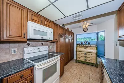 1324 Pasadena Avenue S #205, South Pasadena, FL 33707 - Photo 7