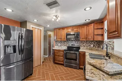 10804 Manchester Road, Port Richey, FL 34668 - Photo 17