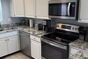 7540 Bay Island Dr S, South Pasadena, FL 33707 - Photo 5