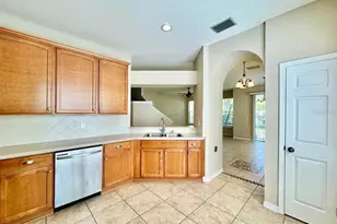 6713 Breezy Palm Dr, Riverview, FL 33578 - Photo 13