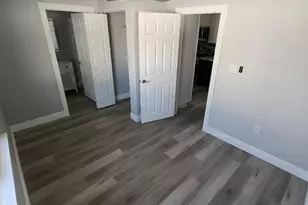 2917 Michigan St, Sarasota, FL 34237 - Photo 21