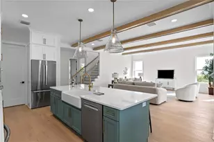 1851 Mississippi Ave NE, Saint Petersburg, FL 33703 - Photo 13