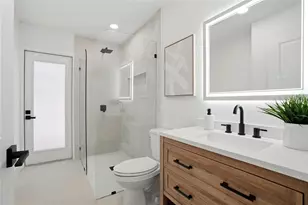 4816 79th Avenue Plaza E, Sarasota, FL 34243 - Photo 31