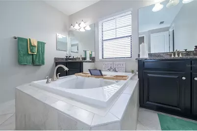 8099 Lago Mist Way, Wesley Chapel, FL 33545 - Photo 25