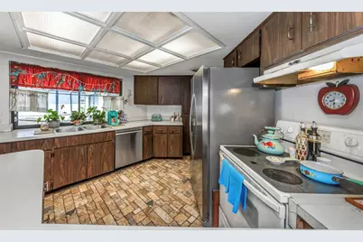 107 Country Villas Drive, Safety Harbor, FL 34695 - Photo 17