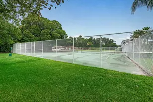 1127 King Arthur Ct, Dunedin, FL 34698 - Photo 47