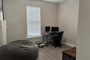 4866 68th St Cir E, Bradenton, FL 34203 - Photo 9