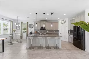 9714 Provencal Ave, Seffner, FL 33584 - Photo 15