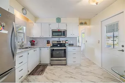 37321 8th Avenue, Zephyrhills, FL 33542 - Photo 5