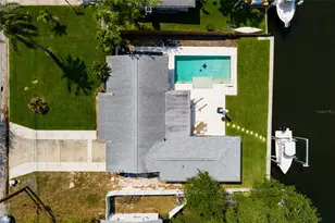 9294 Treasure Ln NE, Saint Petersburg, FL 33702 - Photo 25