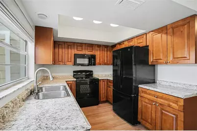 14733 Pine Glen Circle, Lutz, FL 33559 - Photo 9
