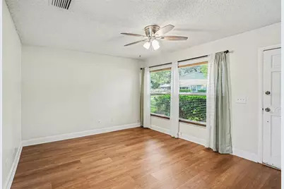 14733 Pine Glen Circle, Lutz, FL 33559 - Photo 5