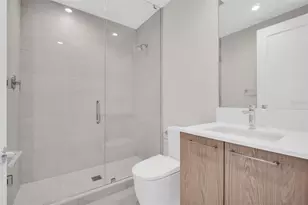 275 1st Ave S, Saint Petersburg, FL 33701 - Photo 77