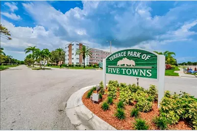 5970 80th Street N #102, Saint Petersburg, FL 33709 - Photo 47