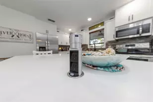 8147 W Bounty Ct, Homosassa, FL 34448 - Photo 11