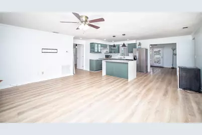 989 8th Avenue NE, Largo, FL 33770 - Photo 3