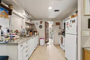 5301 Angeles Ave, Sarasota, FL 34235 - Photo 3