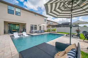 14613 Red Castle Ave, Lithia, FL 33547 - Photo 3