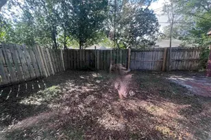 2072 Los Lomas Dr, Clearwater, FL 33763 - Photo 21