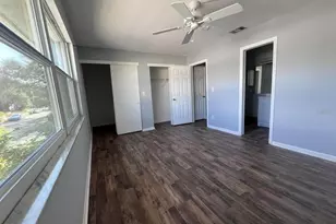 2072 Los Lomas Dr, Clearwater, FL 33763 - Photo 9