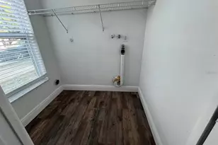 2072 Los Lomas Dr, Clearwater, FL 33763 - Photo 19