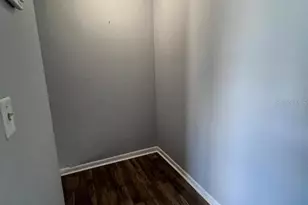 2072 Los Lomas Dr, Clearwater, FL 33763 - Photo 17