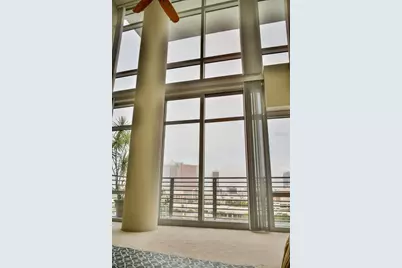 1120 E Kennedy Boulevard #915, Tampa, FL 33602 - Photo 11