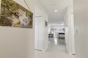 2701 Countryside Blvd, Clearwater, FL 33761 - Photo 9
