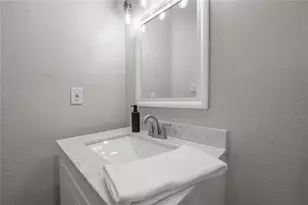 8831 Hampden Dr, Tampa, FL 33626 - Photo 39