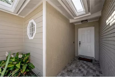 8831 Hampden Drive, Tampa, FL 33626 - Photo 5