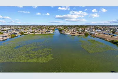 704 NW 9th Street, Cape Coral, FL 33993 - Photo 11