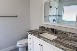 8753 Hampden Dr, Tampa, FL 33626 - Photo 11