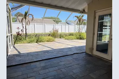 8753 Hampden Drive, Tampa, FL 33626 - Photo 19