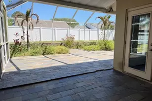 8753 Hampden Dr, Tampa, FL 33626 - Photo 19