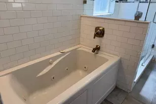 8753 Hampden Dr, Tampa, FL 33626 - Photo 9